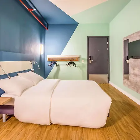 Ibis Budget Uberlândia Exterior photo